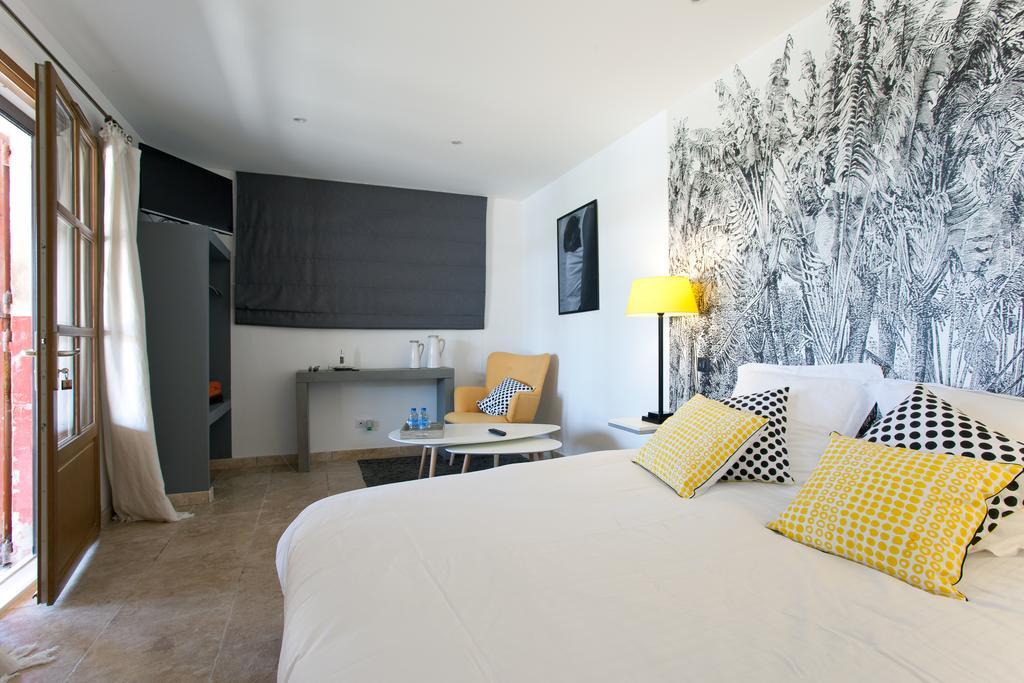 Mas Lou Caloun - Chambre D'Hote Face A La Piscine En Camargue - Les Saintes Maries De La Mer Exterior photo